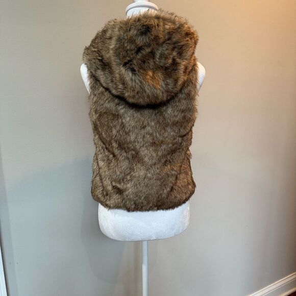 Abercrombie & Fitch Tan Faux Fur hooded Vest - Picture 6 of 7
